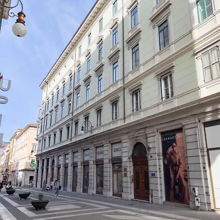 San Lazzaro 1 Tirabora Short Rent * Triëst
